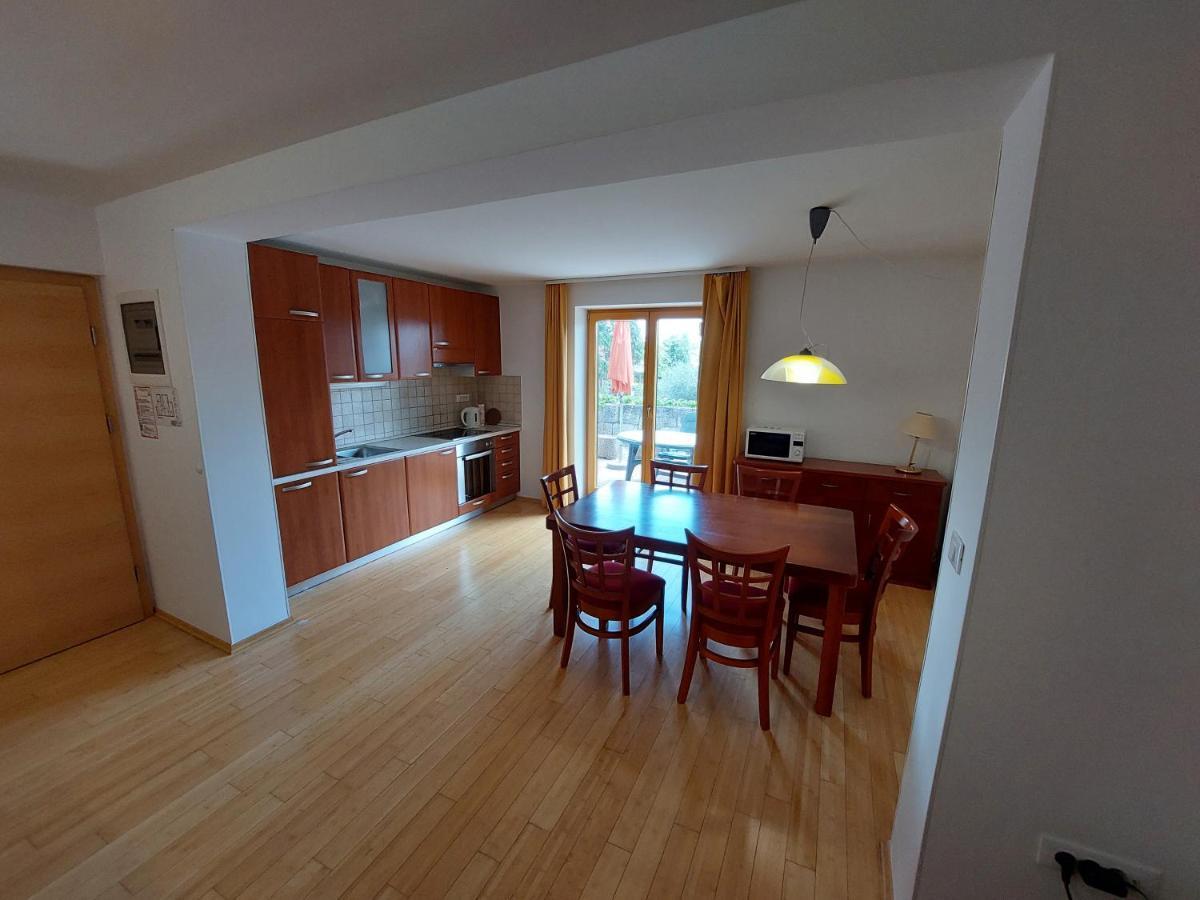 Apartmaji Fizine Portorož Exteriör bild