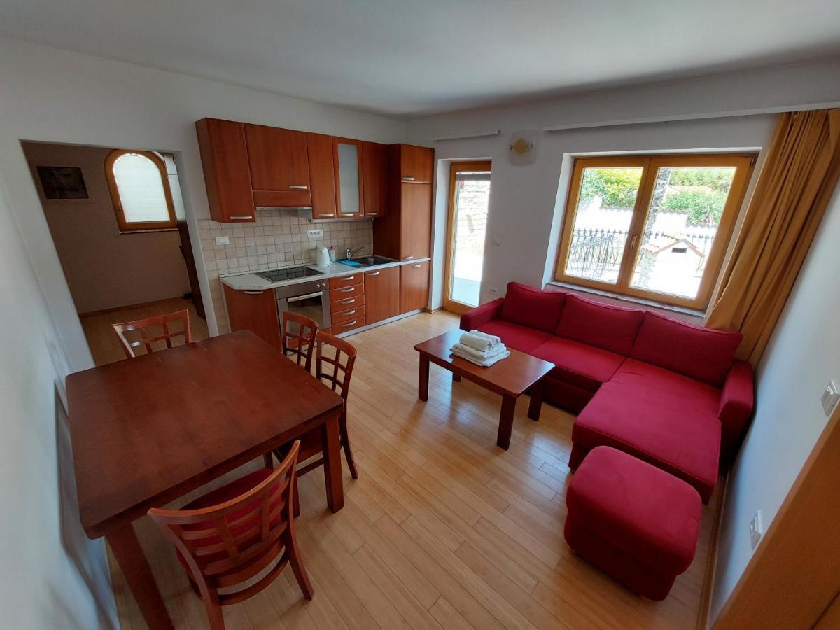 Apartmaji Fizine Portorož Exteriör bild