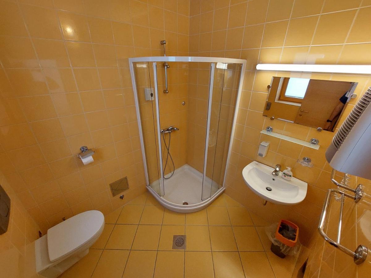 Apartmaji Fizine Portorož Exteriör bild