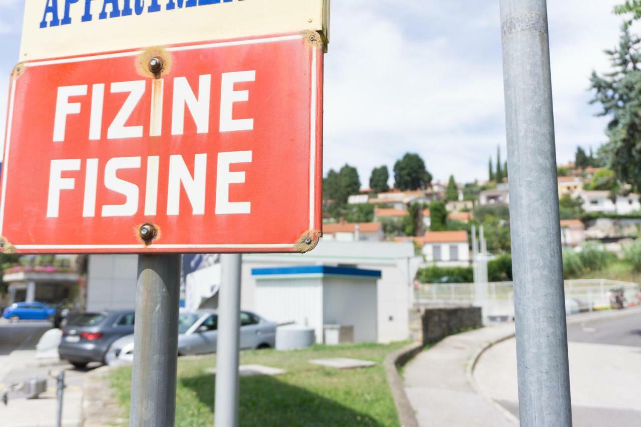 Apartmaji Fizine Portorož Exteriör bild